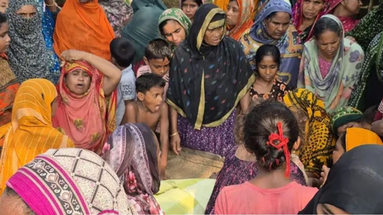 মহেশপুরে ড্রাগন বাগানে ‘বিদ্যুৎস্পৃষ্টে’ কিশোরের মৃত্যু