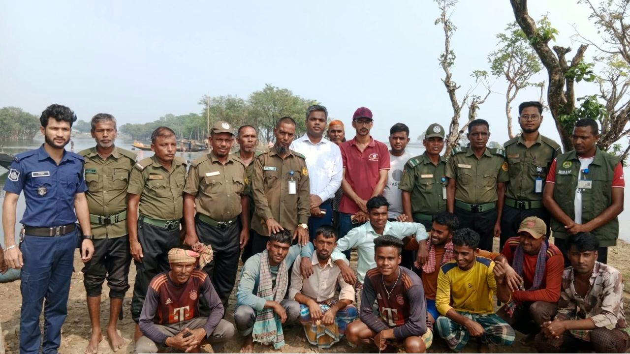সুনামগঞ্জে অবৈধ বালু উত্তোলন ও নিষিদ্ধ জালের বিরুদ্ধে অভিযান