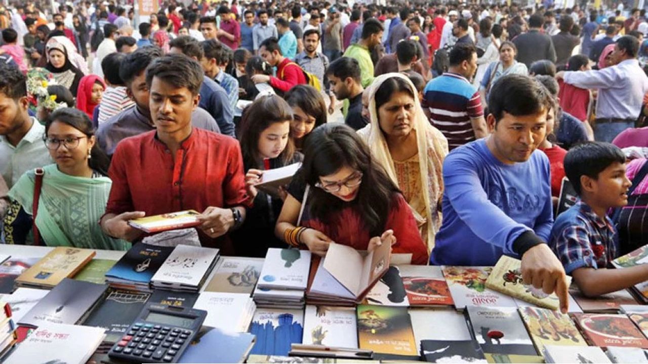 অমর একুশে বইমেলা শুরু ৭ জানুয়ারি