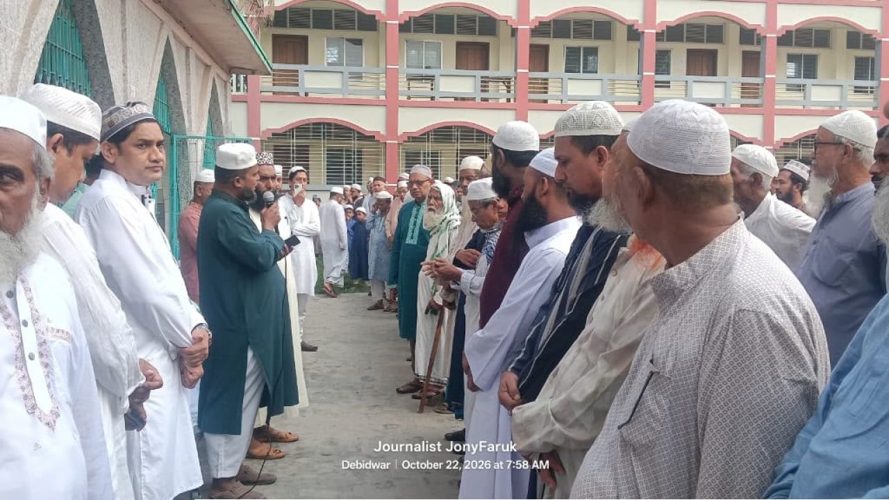 দেবীদ্বারে বীর মুক্তিযোদ্ধা সাংবাদিক সহিদুল হকের রাস্ট্রীয় মর্যাদায় দাফন সম্পন্ন
