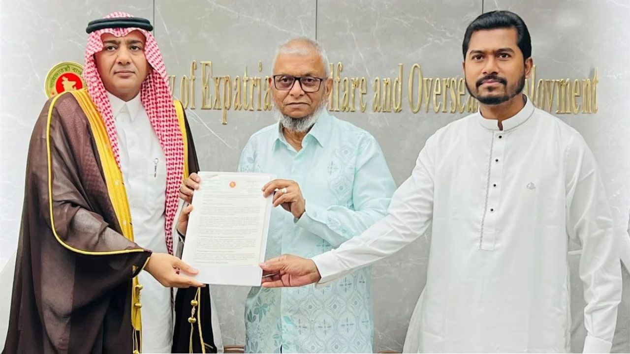 আকামার মেয়াদ শেষ হলেও সৌদিতে প্রবেশের সুযোগ পাবেন প্রবাসীরা