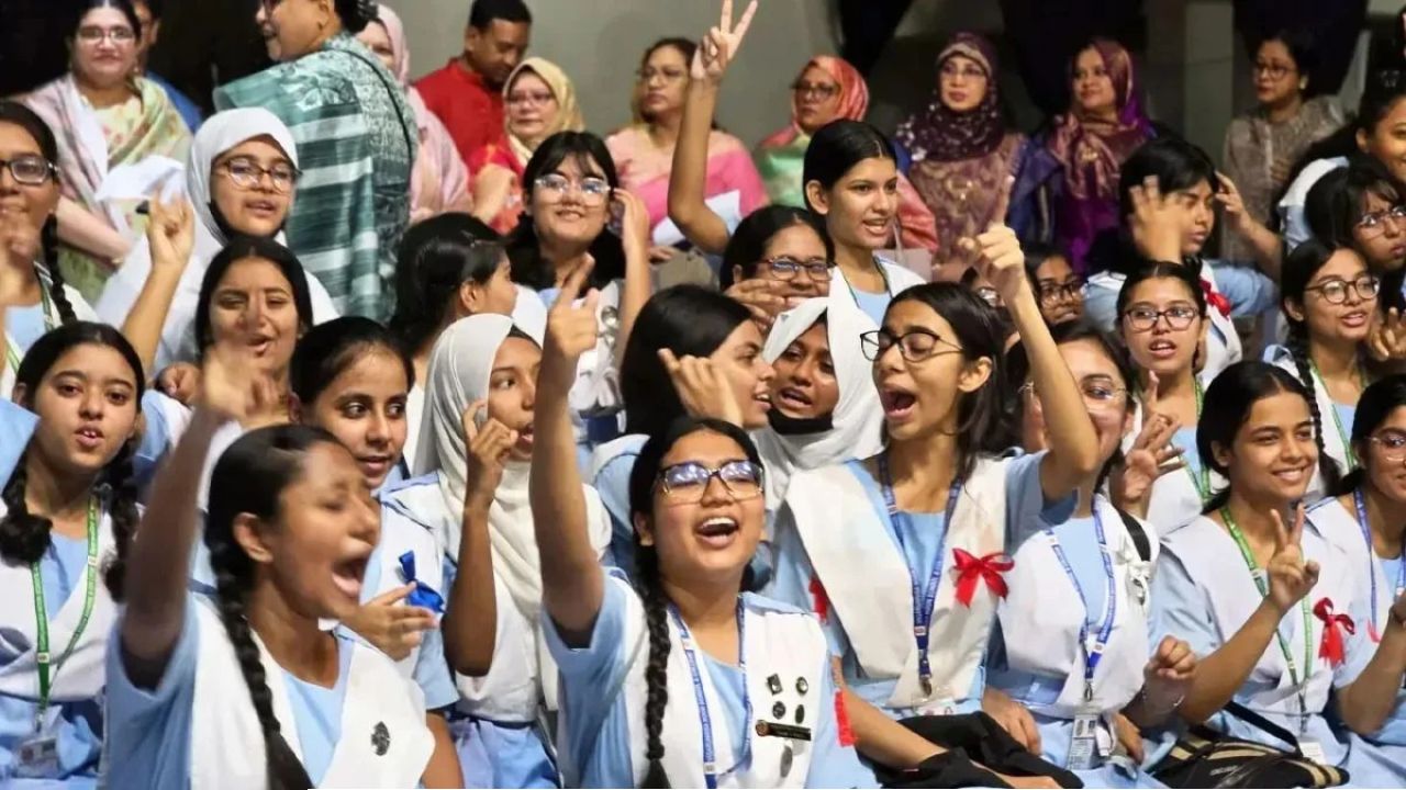  এইচএসসিতে জিপিএ-৫ পেয়েছেন ৪০ হাজার ৮৪ জন